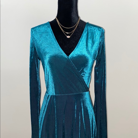 Express Velvet Flare Dress - Picture 1 of 4